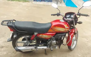 Hero HF Deluxe 2015