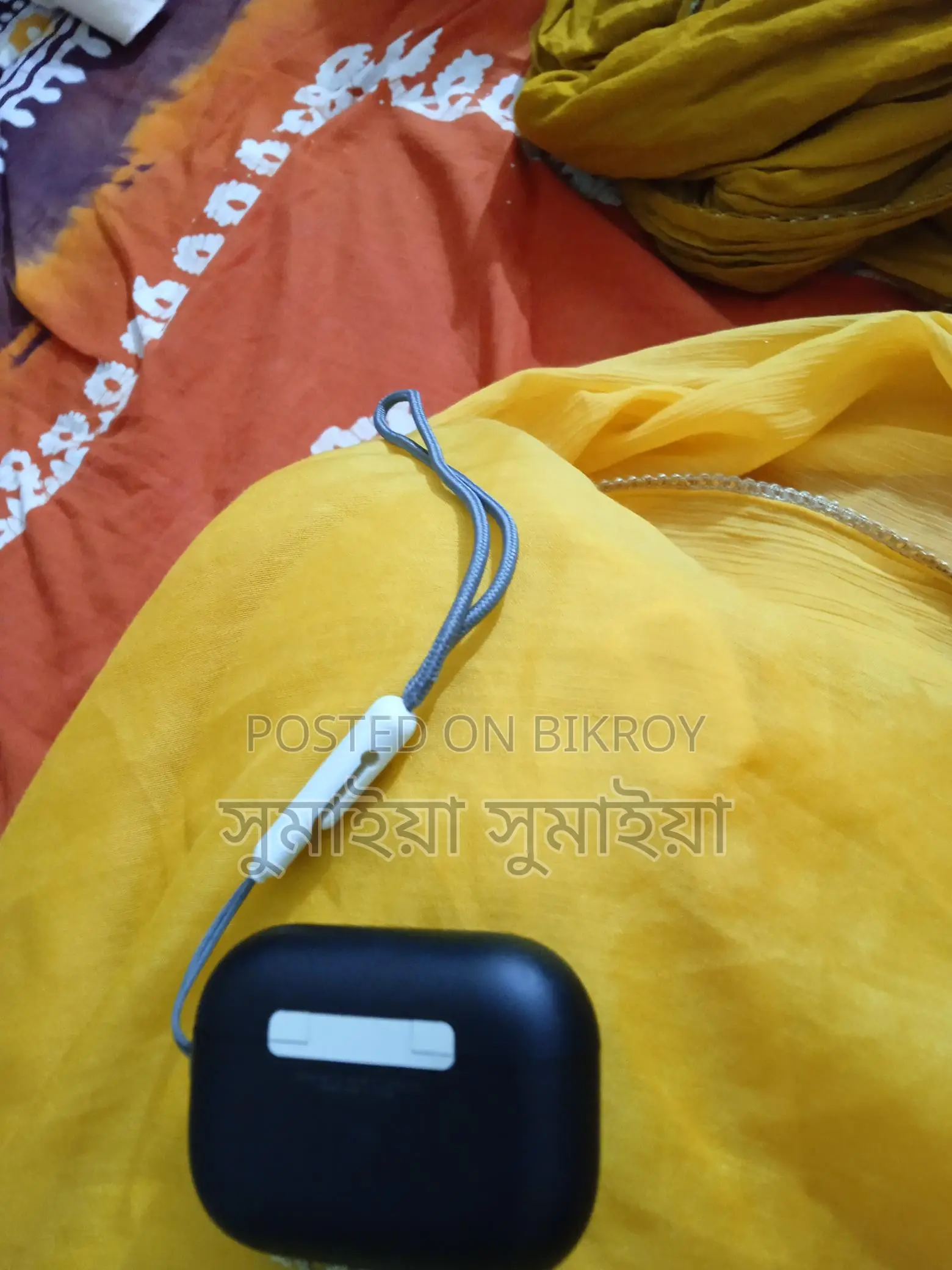 এটি একটি অ্যাপেলের ব্লুটুথ হেডফোন