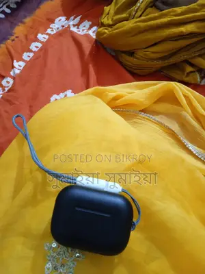 এটি একটি অ্যাপেলের ব্লুটুথ হেডফোন