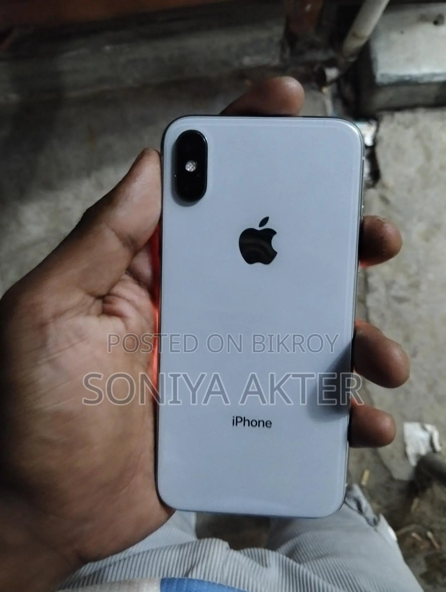Apple iPhone X 256GB (Used)