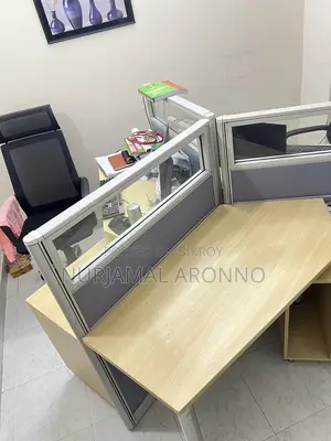 Regal Butterfly Design Workstation Table