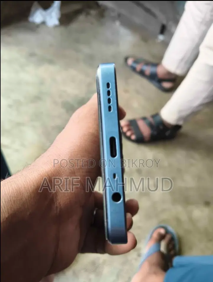 Realme C63 8/128 (Used)