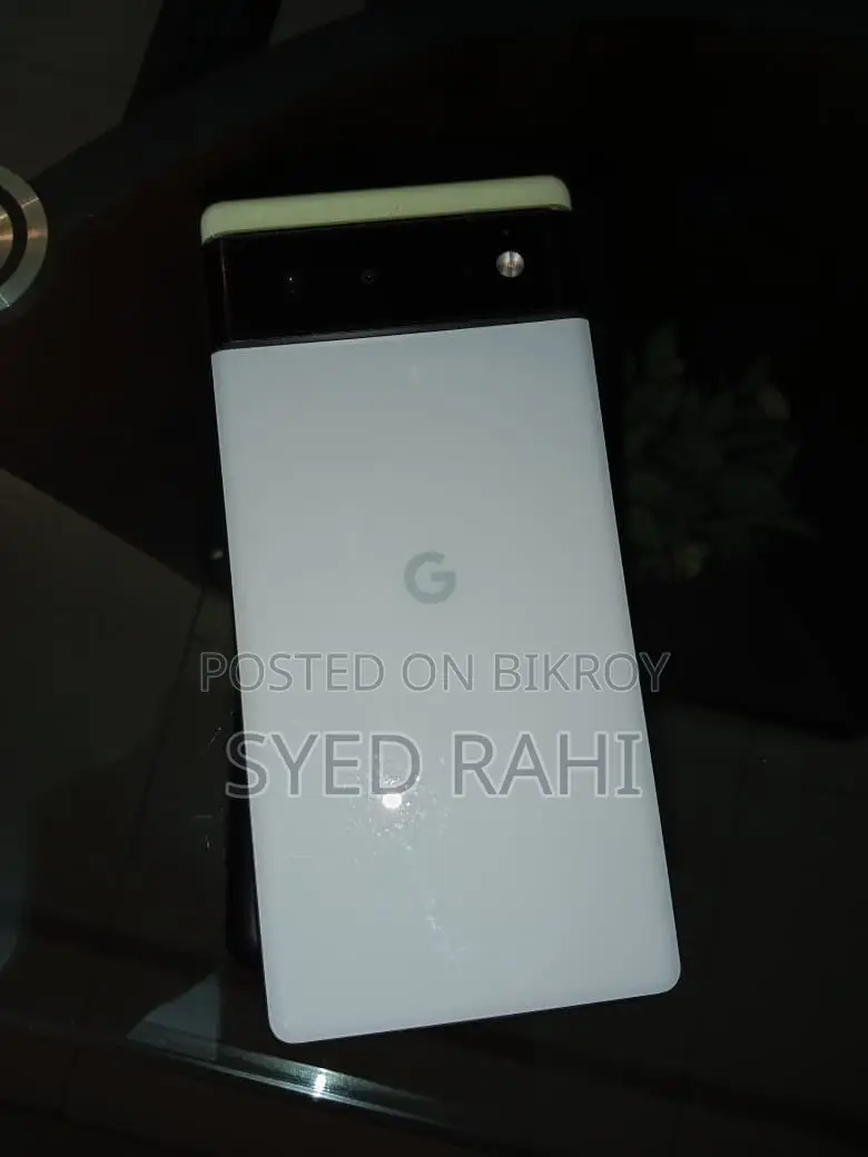Google Pixel 6 . (Used)