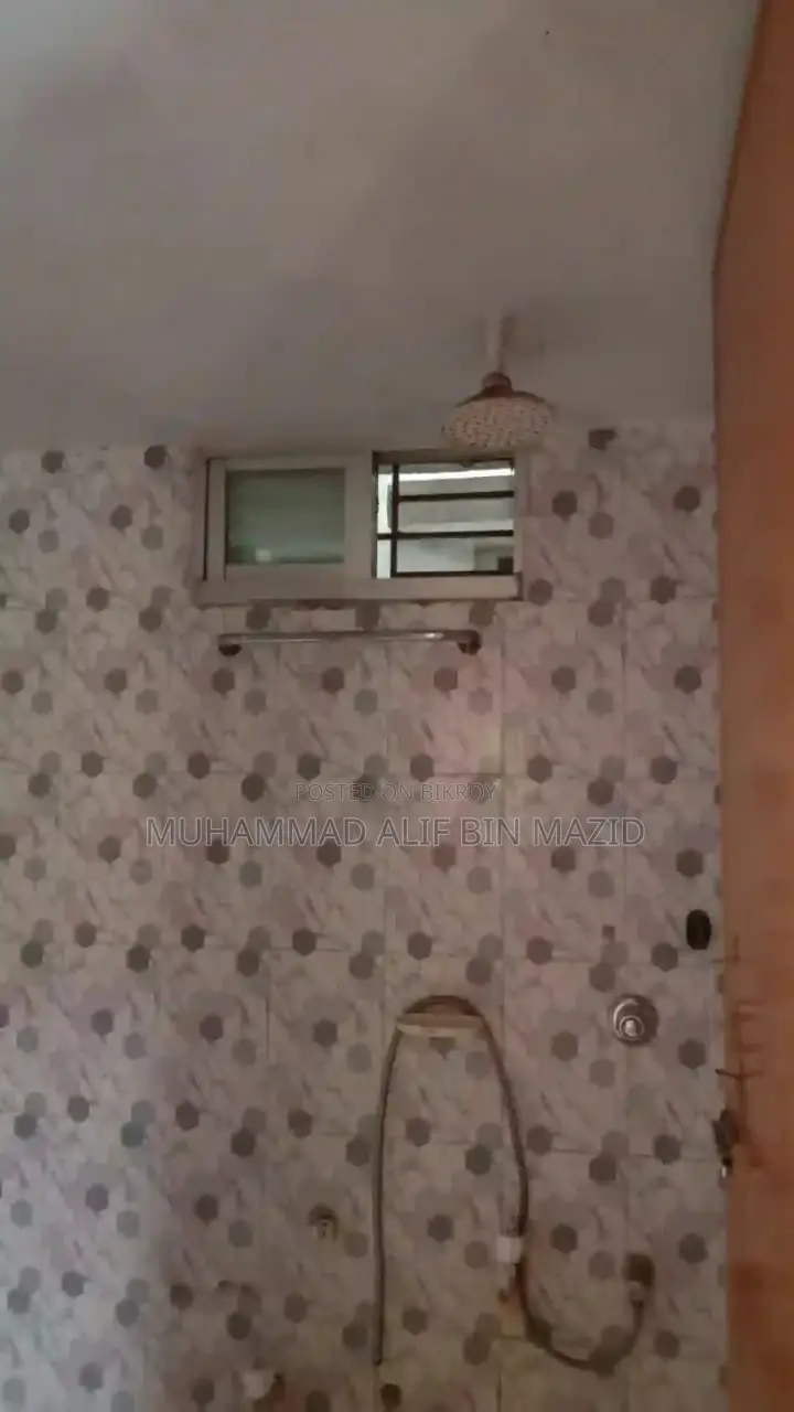 Ready Flat for Urgent Sale