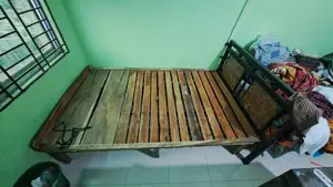 Bed/Chouki