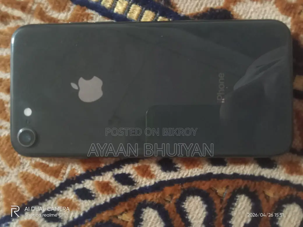 Apple iPhone 8 (Used)