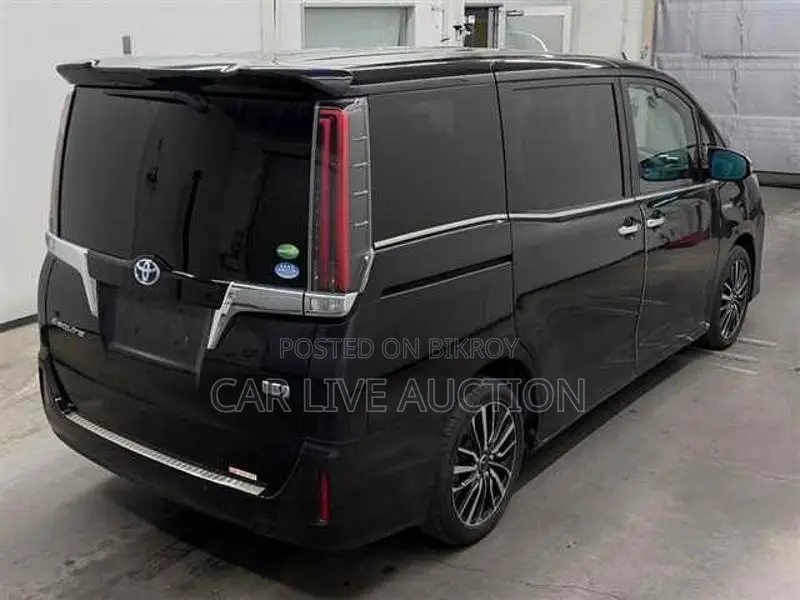 Toyota Esquire HYBRID GI 2021