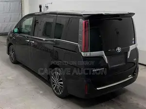 Toyota Esquire HYBRID GI 2021