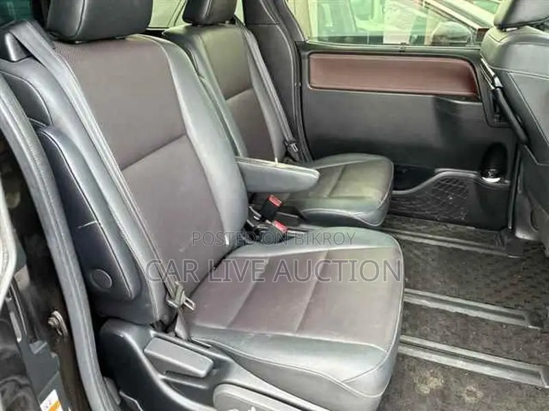 Toyota Esquire HYBRID GI 2021
