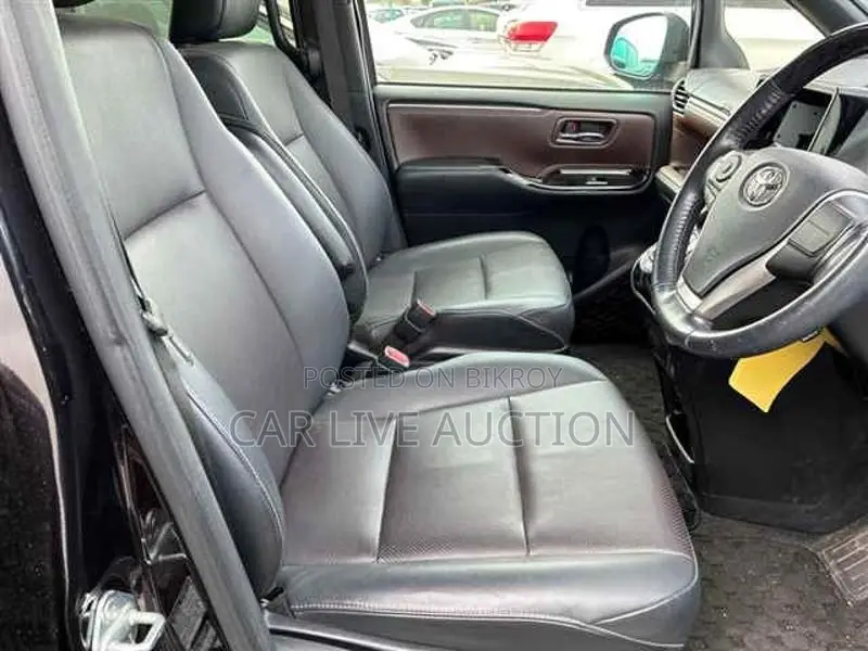 Toyota Esquire HYBRID GI 2021