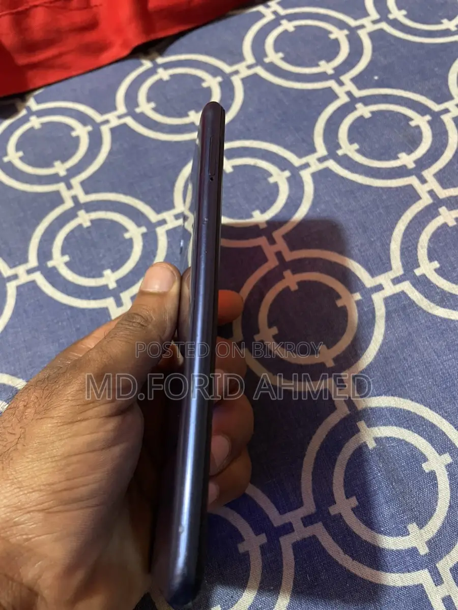 Samsung Galaxy A10 (Used)