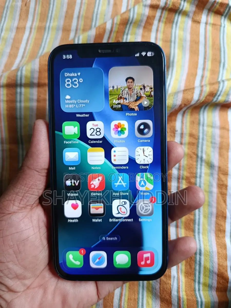 Apple iPhone 12 (Used)