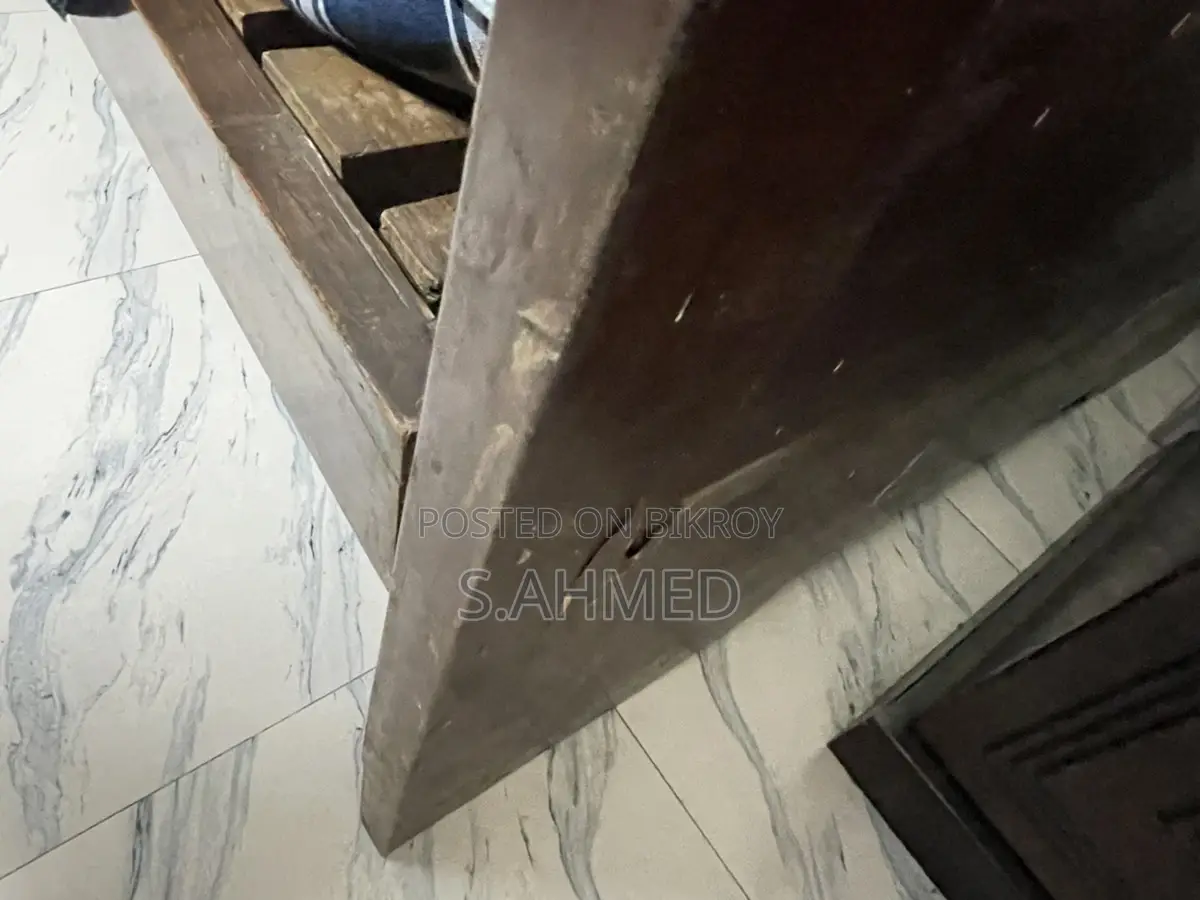 মেহগনি খাট
