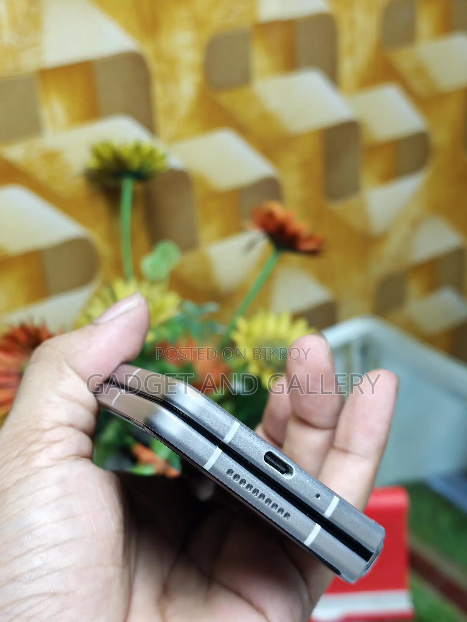 Samsung Galaxy Z Fold3 512GB Dual Fresh (Used)