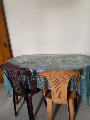 Simple Design Mahogany Wood Dining Table and Chairs for Sale