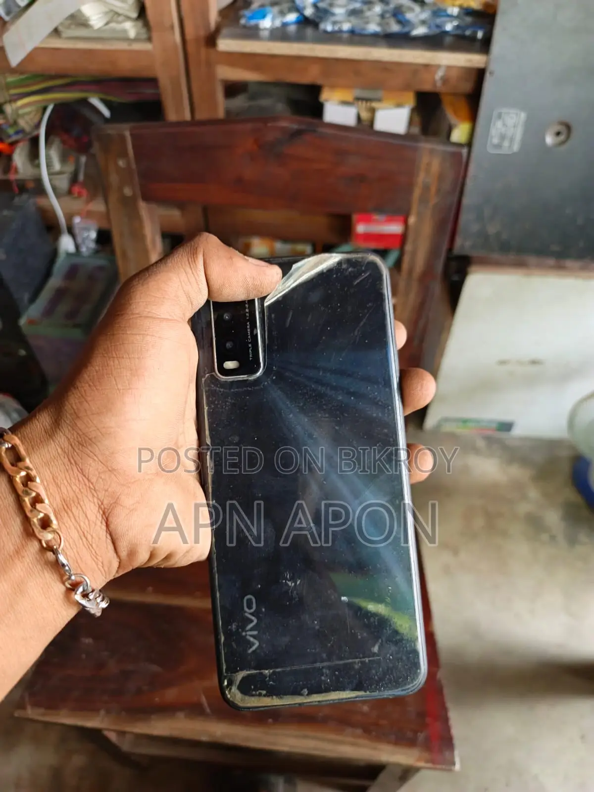 Vivo Y20 . (Used)