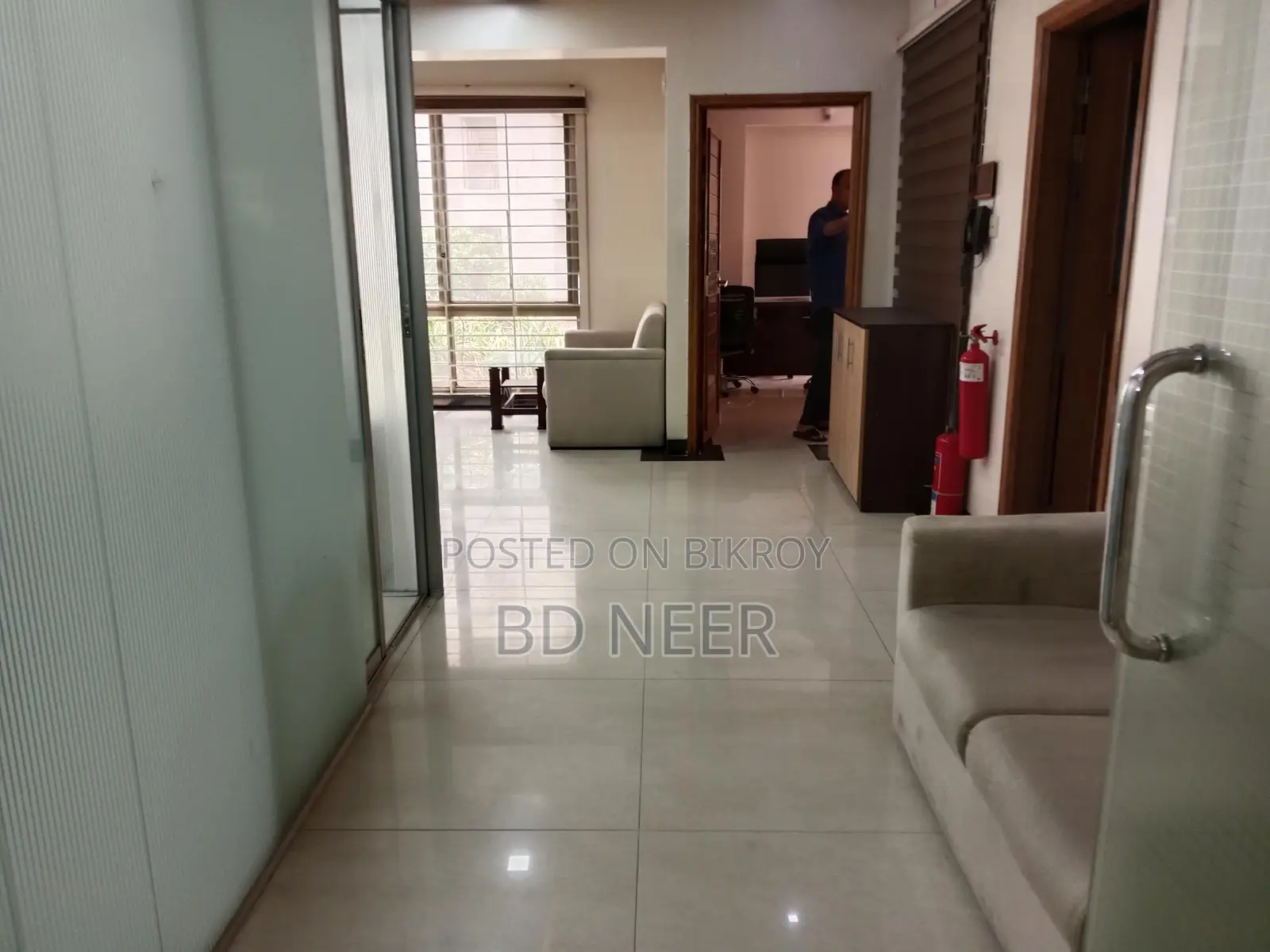 গুলশানে আবাসিক ভবনে ফার্নিশড অফিস ভাড়া