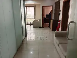 গুলশানে আবাসিক ভবনে ফার্নিশড অফিস ভাড়া