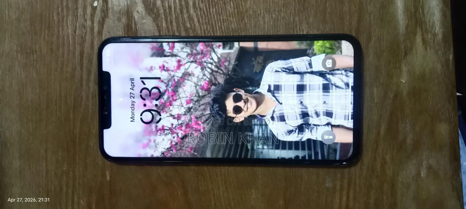 Apple iPhone XS Max . (Used)