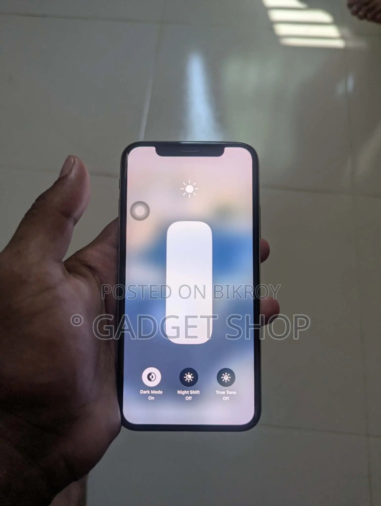 Apple iPhone X (Used)