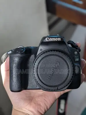 ক্যানন ইওএস ২০০ডি
