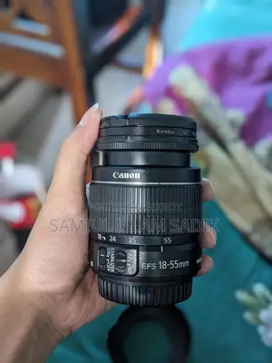 Canon EOS 200D