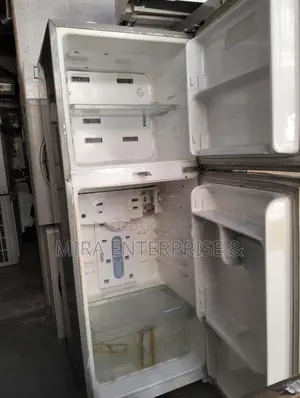 শার্প ব্র্যান্ড ফ্রিজ ৫৬৬ লিটার ফুল ফ্রেশ কন্ডিশন