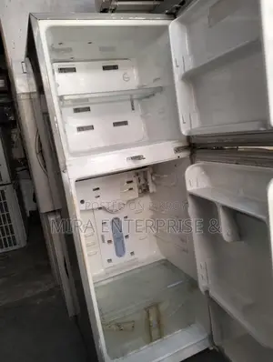 শার্প ব্র্যান্ড ফ্রিজ ৫৬৬ লিটার ফুল ফ্রেশ কন্ডিশন
