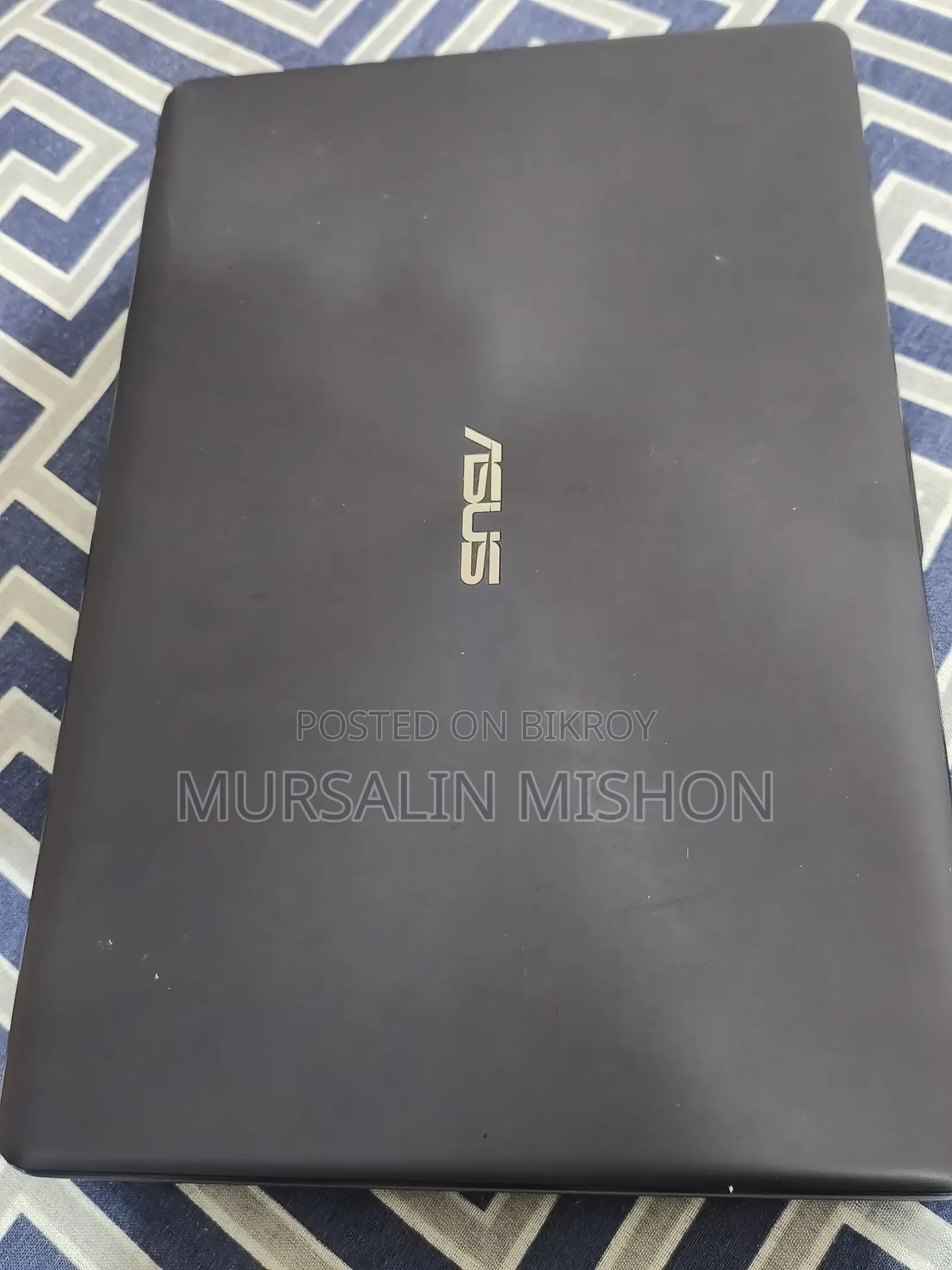 Asus Vivobook FL8000U