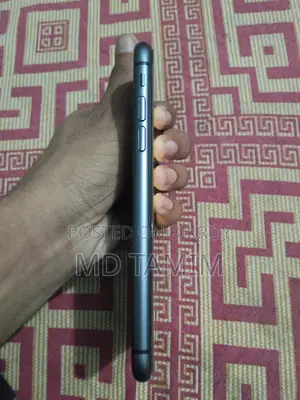 Apple iPhone 11 (Used)