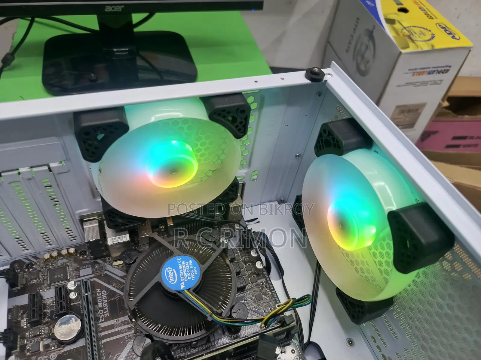 Mather Bot Gigabyt 310: pocor 8 Gan i5:Ram DDR 4 8Gp: SSD 128: Gaming