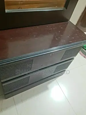ড্রেসিং টেবিল