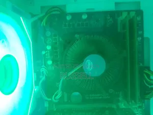Gigabyte GA-H110MSTX-HD3-ZK 8GB Intel Core I7 SSD 500GB