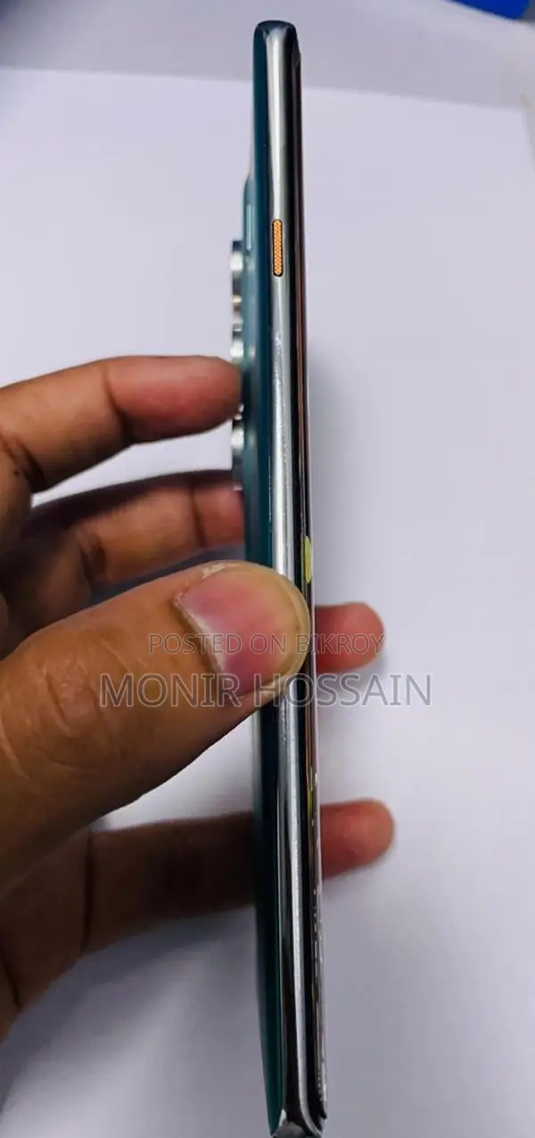 Tecno Camon 40 Pro Techno (Used)