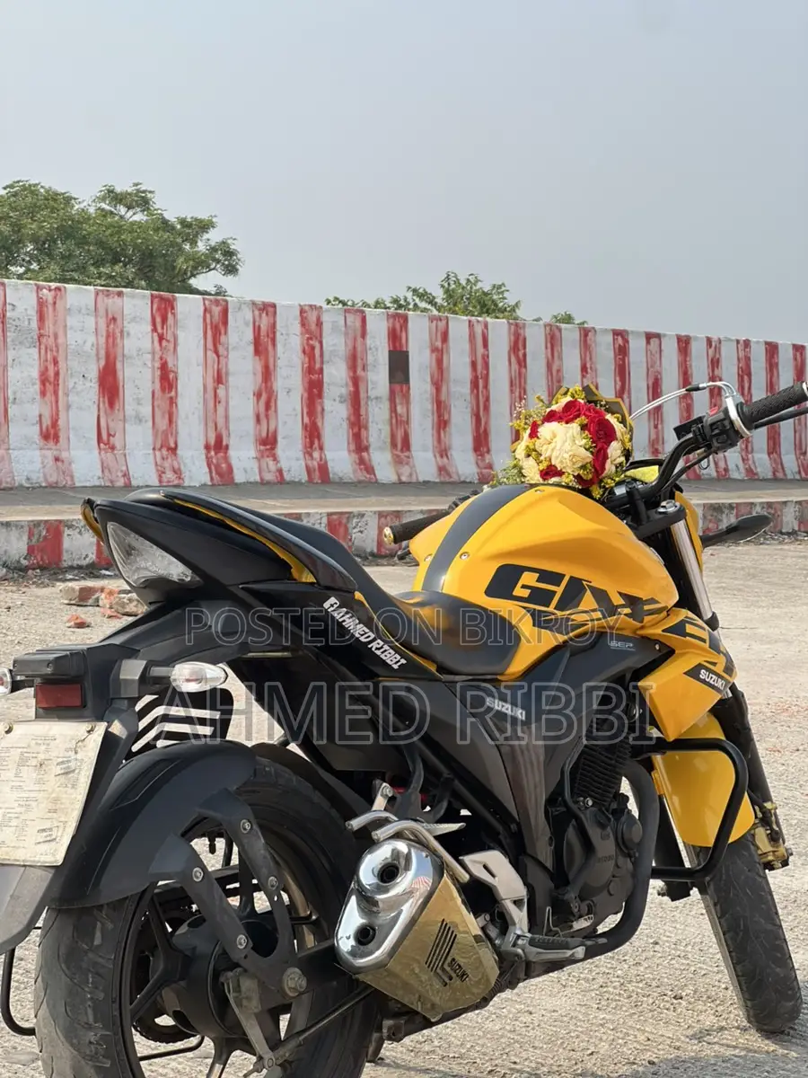 Suzuki Gixxer Monotone . 2023