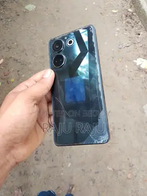 Tecno Camon 20 8/256 (Used)