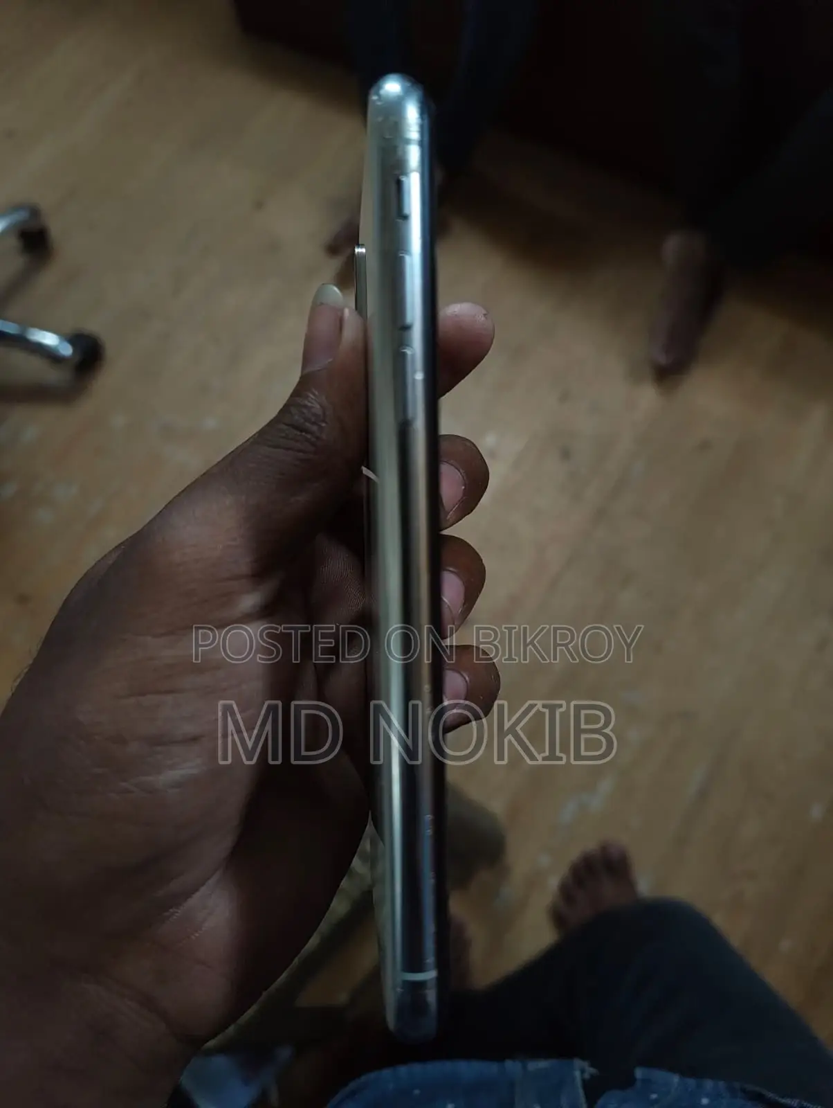 Apple iPhone X (Used)