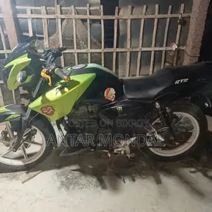 TVS APACHE RTR 150 . 2016
