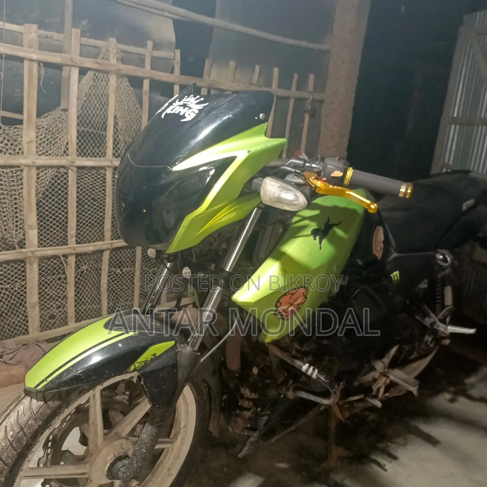 TVS APACHE RTR 150 . 2016