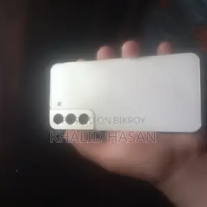 Samsung Galaxy S22 (Used)