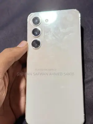 Samsung Galaxy S23 . (Used)