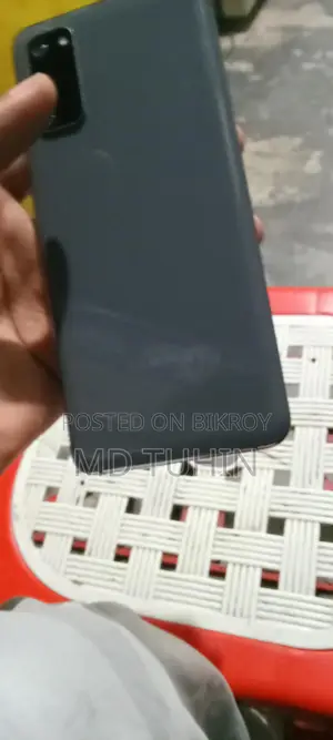 Samsung Galaxy S20 (Used)