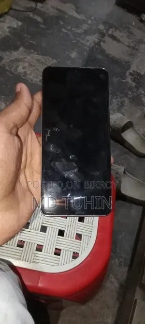 Samsung Galaxy S20 (Used)