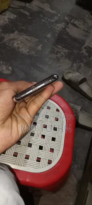 Samsung Galaxy S20 (Used)