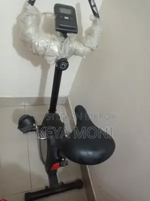 Selling this exercise machine.