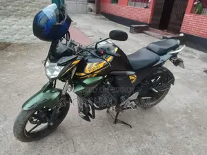 Yamaha FZs V2 . 2016