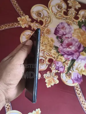 Samsung Galaxy S20 FE 8/125 (Used)