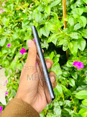 Samsung Galaxy S20 FE (Used)