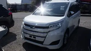 Toyota Noah X Pearl 4 Point 2021
