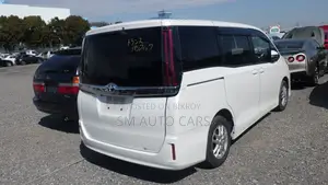Toyota Noah X Pearl 4 Point 2021